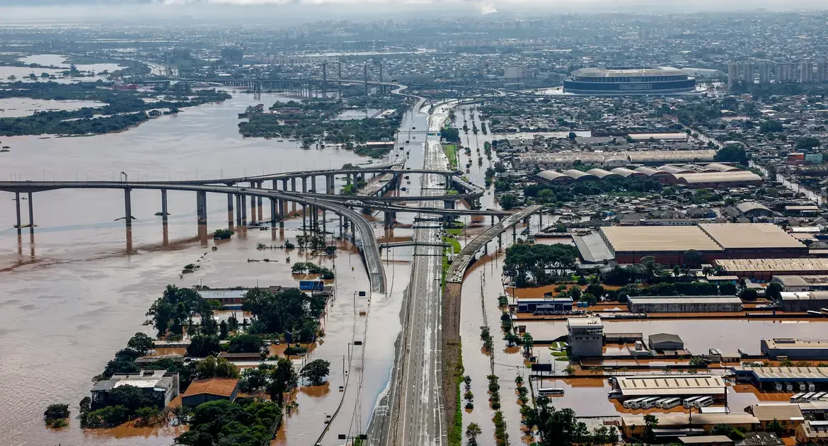 PSOL protocola PEC da resiliência climática, com percentual mínimo de investimentos em prevenção de desastres