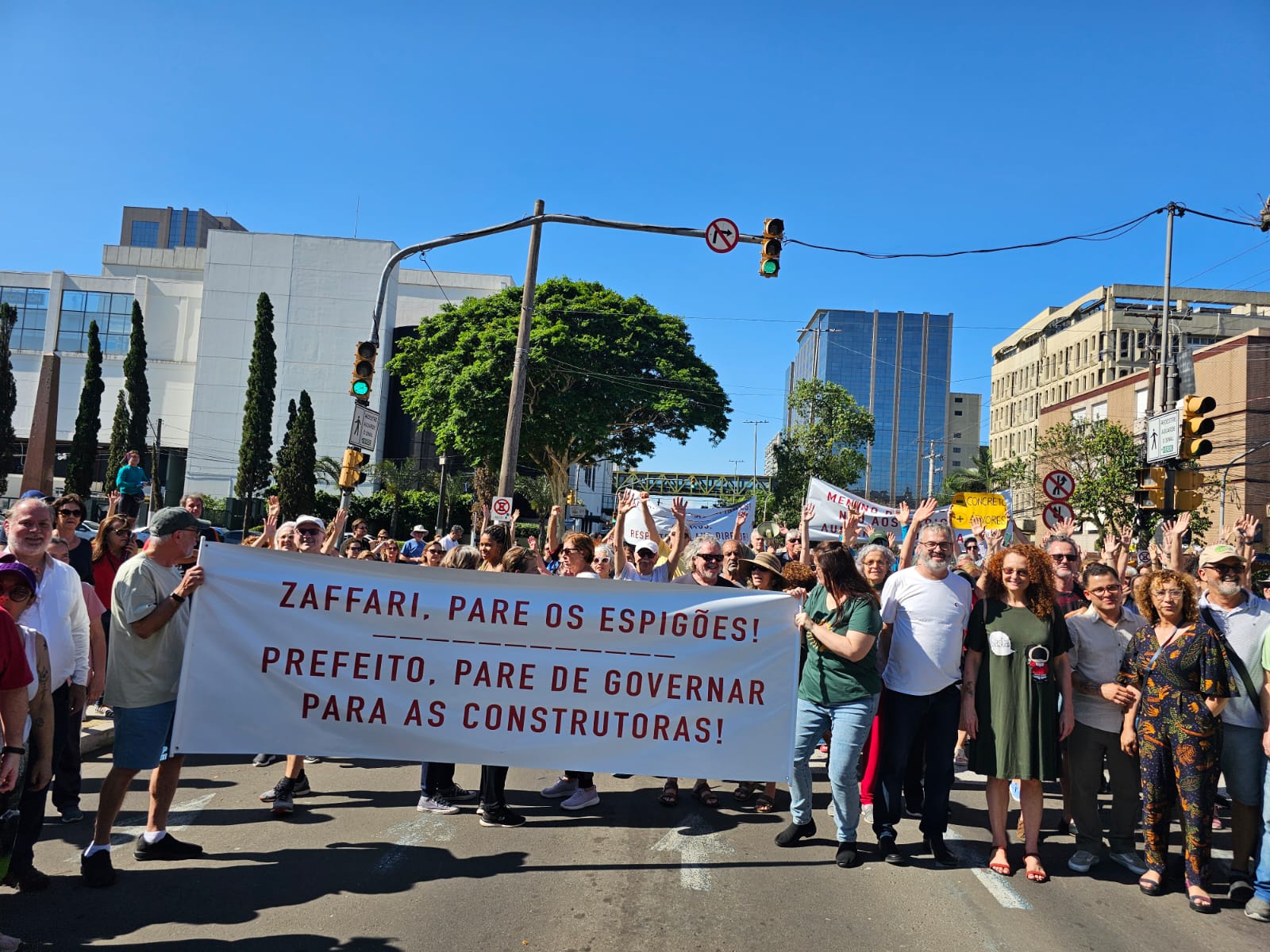 Em defesa do meio ambiente: não aos espigões!