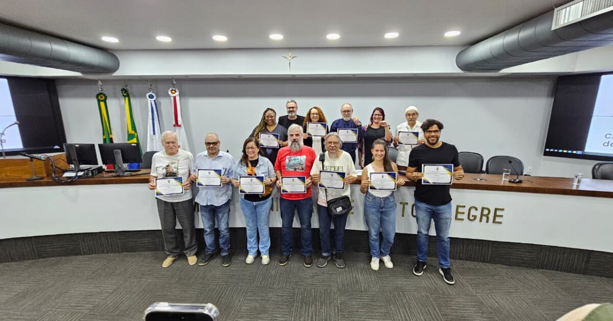 PSOL celebra 20 anos em Porto Alegre com defesa da luta popular e unidade contra a extrema direita